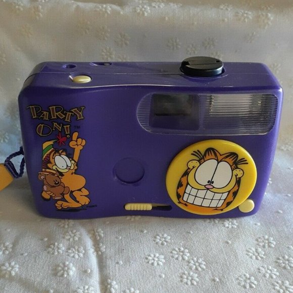 Akica Garfield 35 35mm Point & Shoot Film Camera - open pkg., functions … - Picture 1 of 3